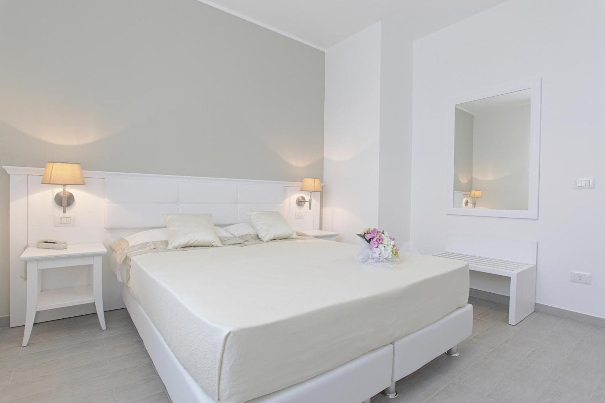 Superior Double or Twin Room Garden View